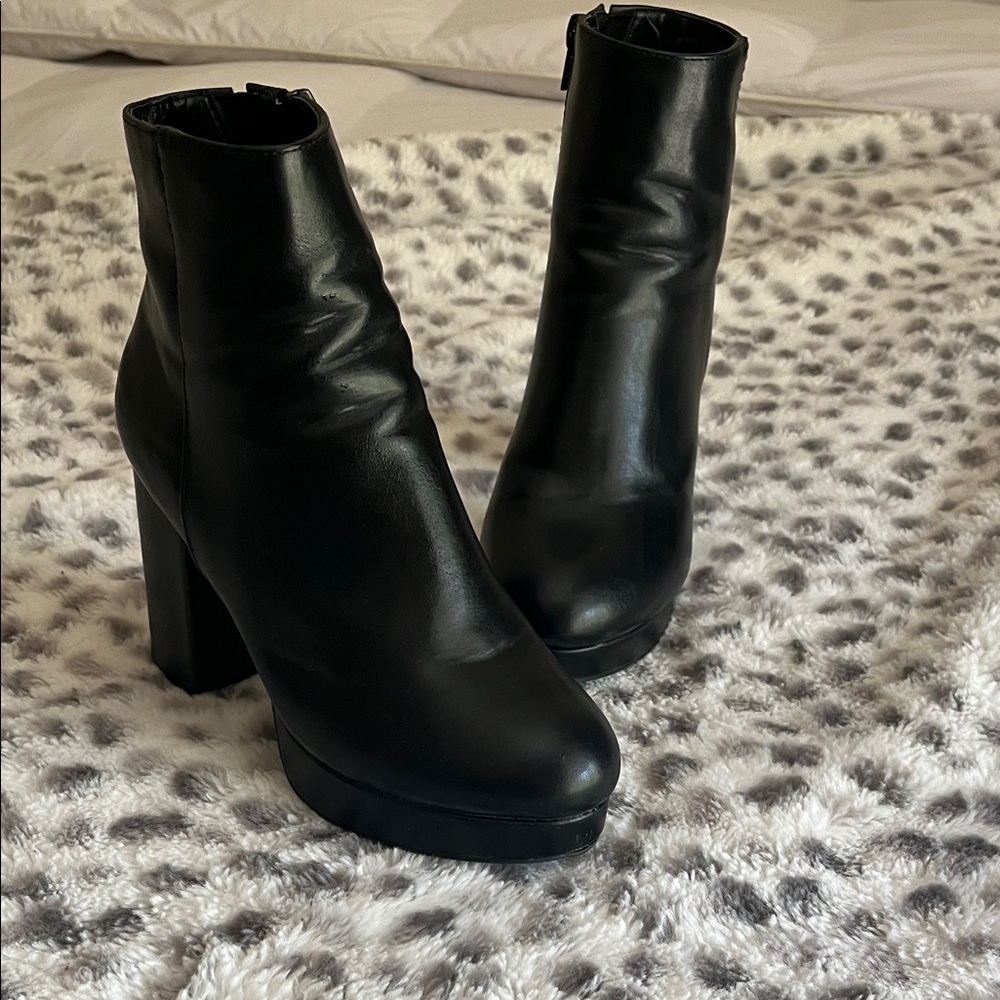 Forever 21 Black Heeled Boots